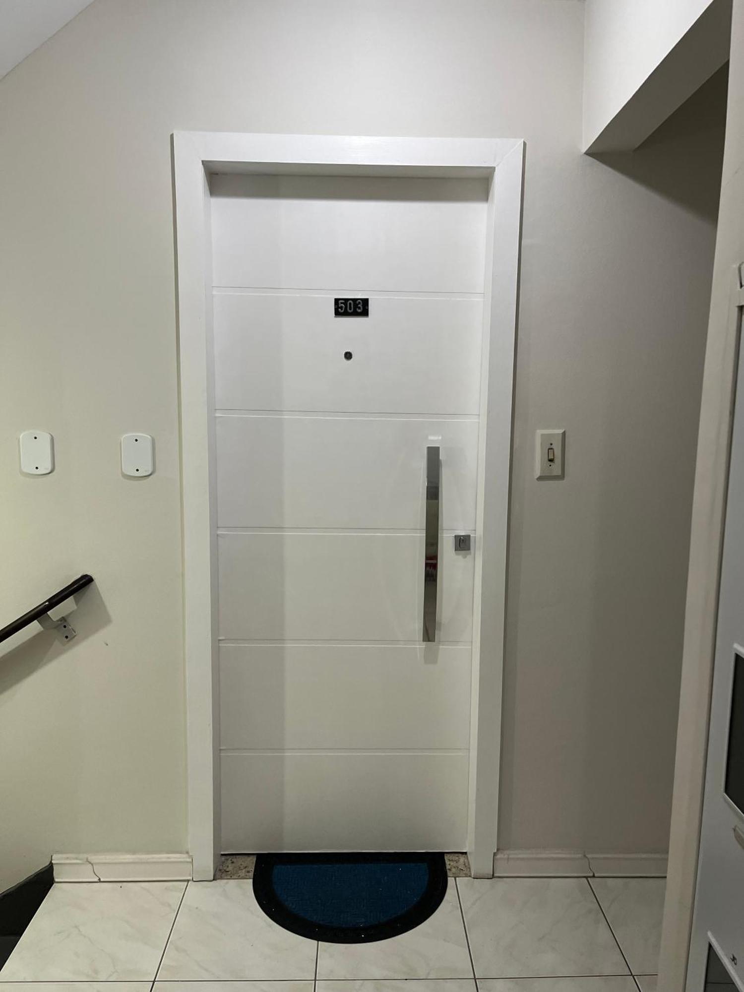Na Quadra Mar Apartamento